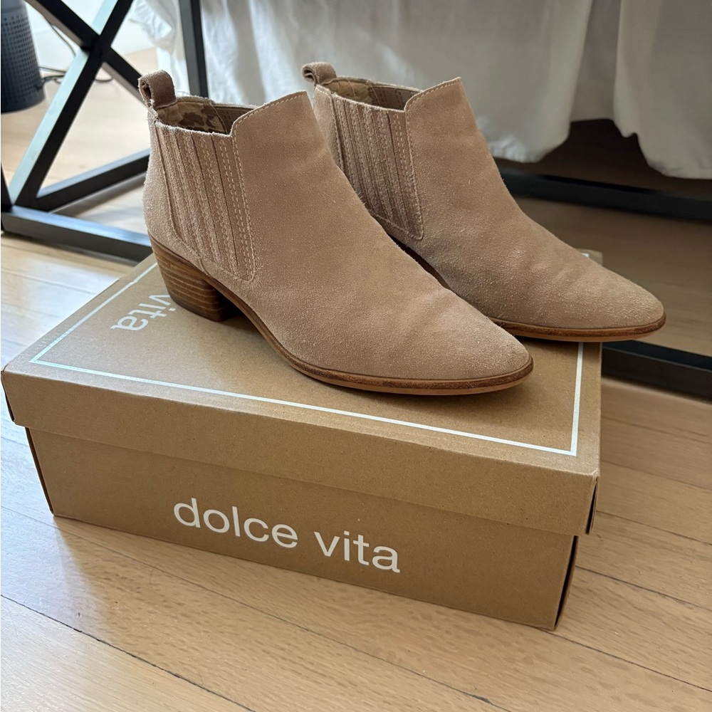 Dolce Vita Tan Ankle Boots